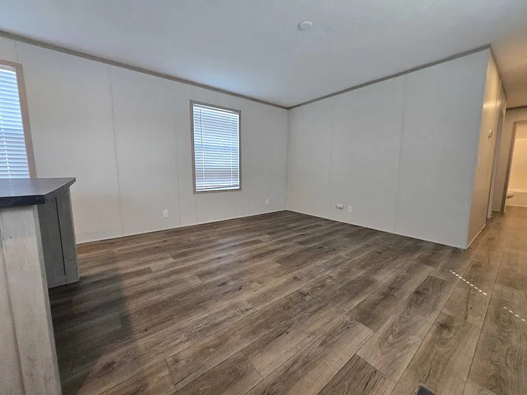29800 Guilford Cir #297 — Photo 5