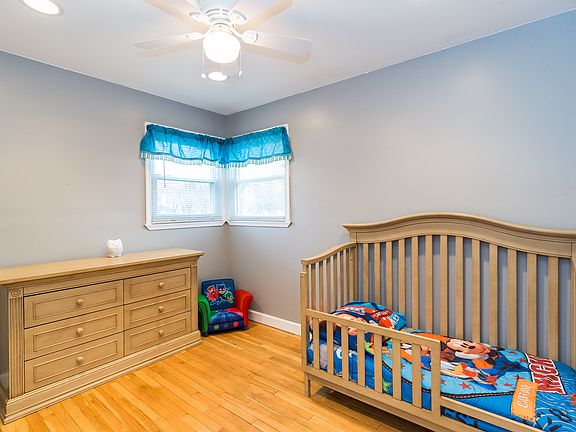 1st floor bedroom.