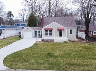 827 Garber Rd, Muskegon, MI 49445