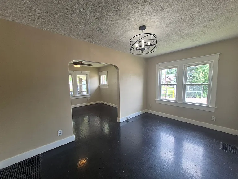 2436 Mundale Ave — Photo 10