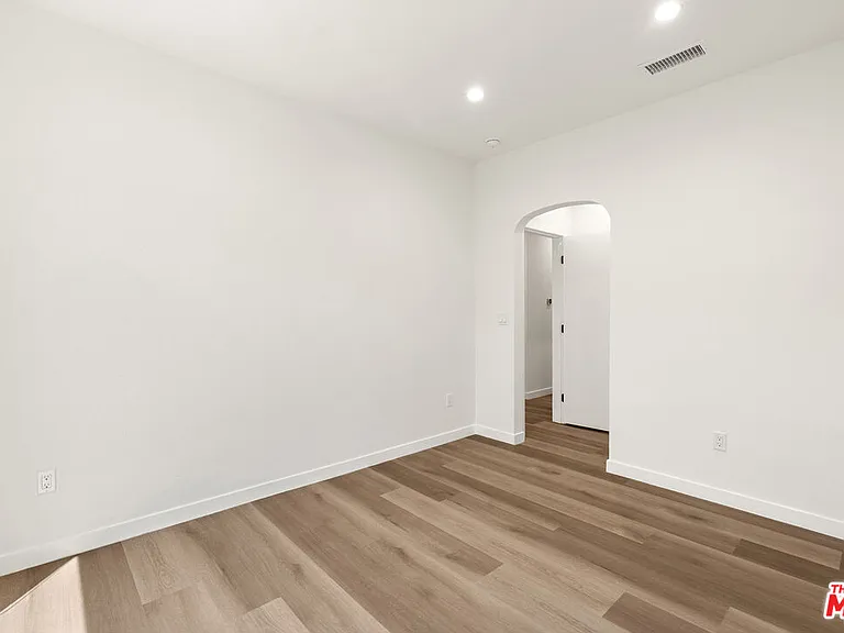 1305 Lucile Ave #3 — Photo 14