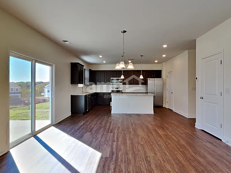 157 Larragan Dr — Photo 6