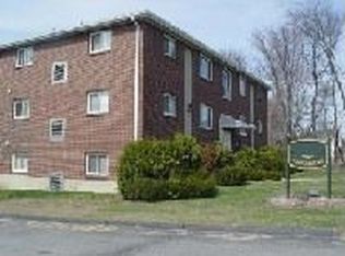 676 Farm Rd APT 5, Marlborough, MA 01752