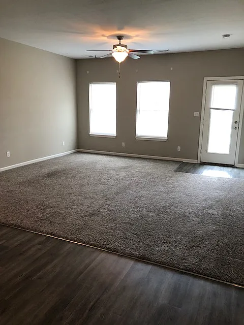 3 bed, 1325 sqft, $1,850 — Photo 2