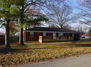 204 Hoffman Ln, La Grange, KY 40031