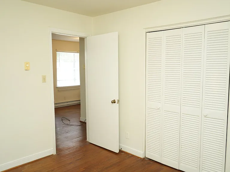 1204 Carlton Ave — Photo 14