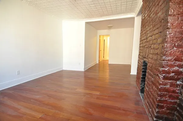 Rented by Camelot Realty Group | media 17