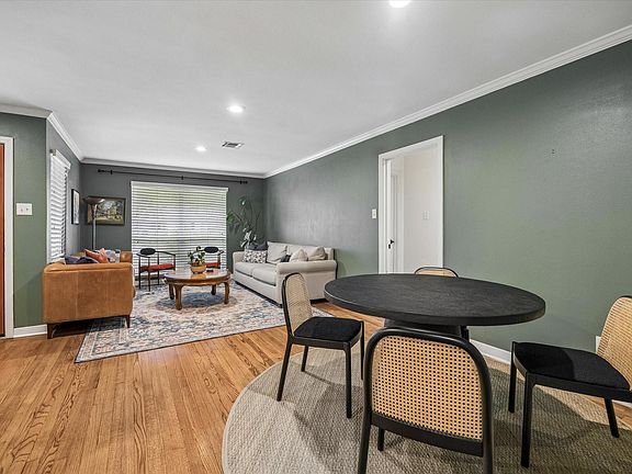 4th image of 2031 Chantilly Ln