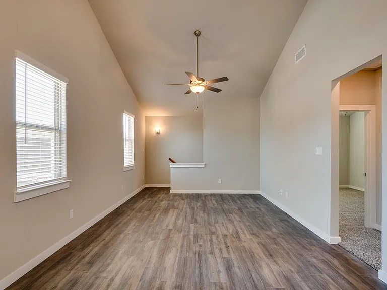 750 Fallow Dr — Photo 6