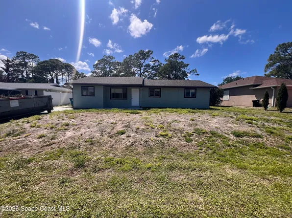 460 Bargello Ave SE, Palm Bay, FL 32909
