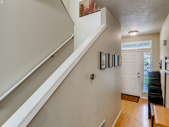3rd image of 3544 SE San Marino Ave