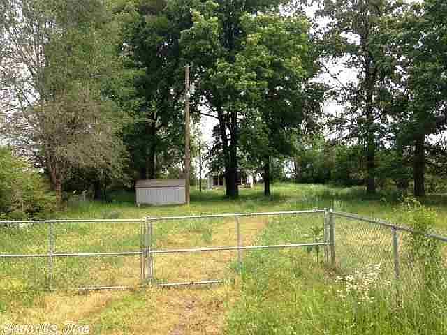 2nd image of 892 Jackson Rd