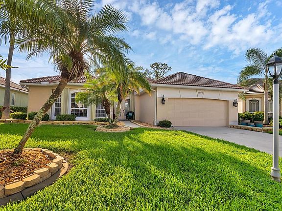 2nd image of 2900 Phoenix Palm Ter