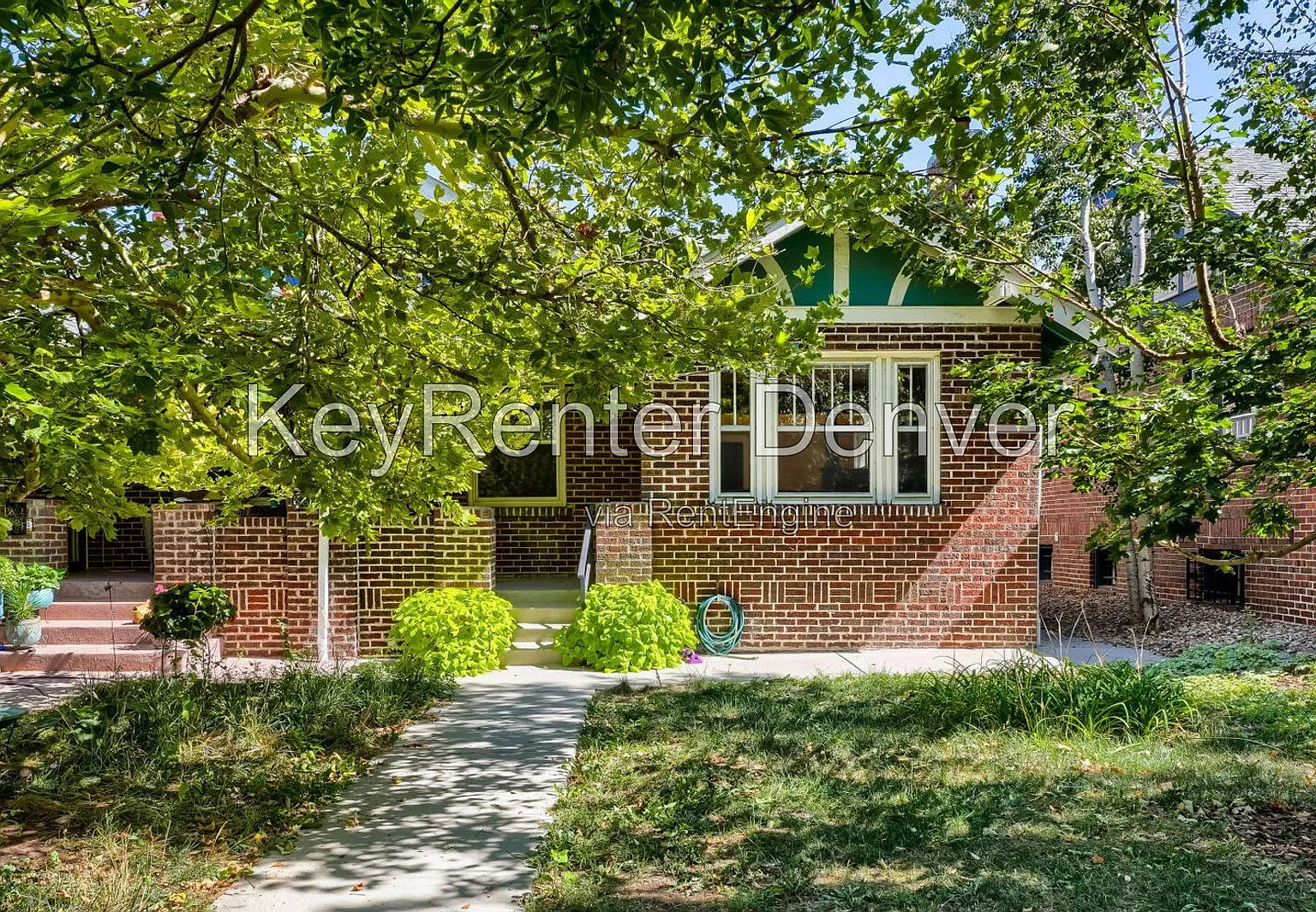 2 bed, 1.0 bath, 1342 sqft, $2,100 — Photo 1