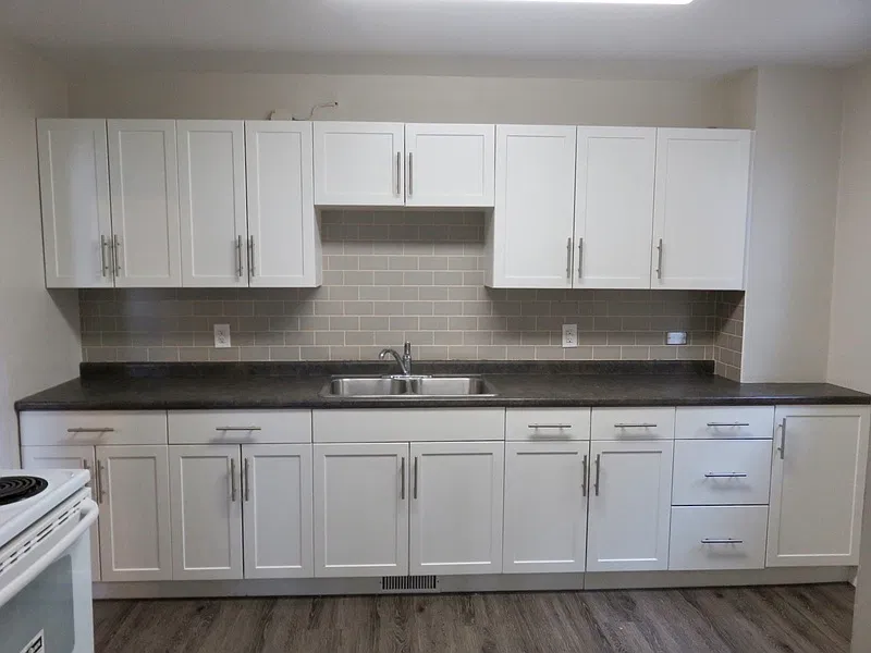 325 Provencher Blvd #B