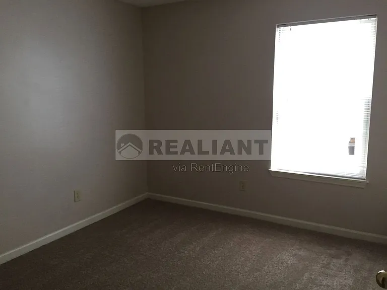 1217 Morning Side Dr — Photo 32