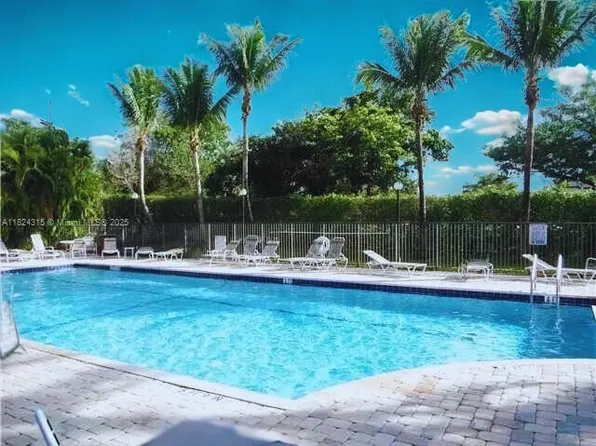 1910 Belmont Pl, Boynton Beach, FL 33436