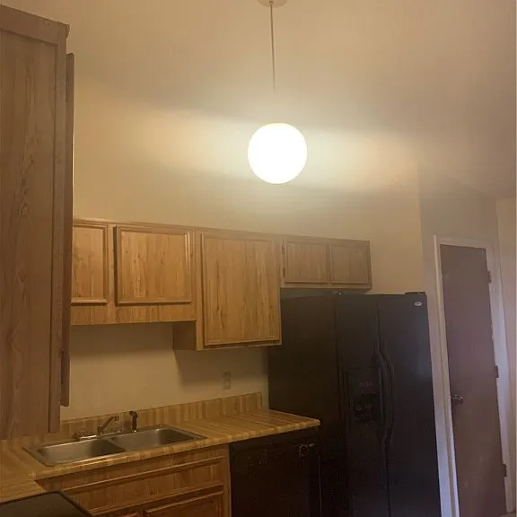 432 Edgewater Rd — Photo 7