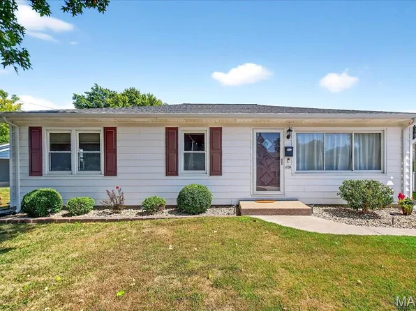 1836 W Clark St, Saint Charles, MO 63301