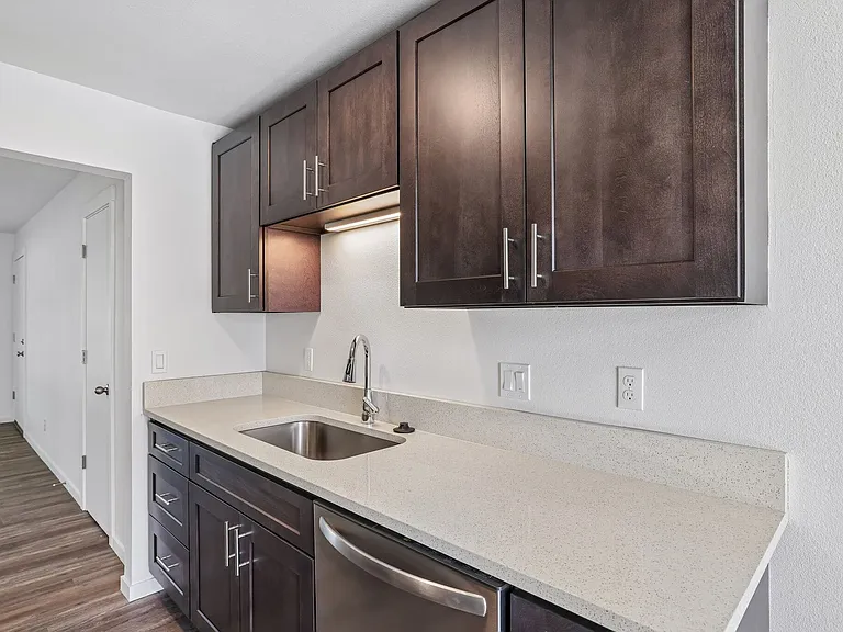 Midland Apartments — Photo 14