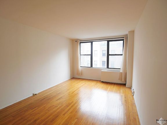 4th image of 434 E 84th St APT 4A