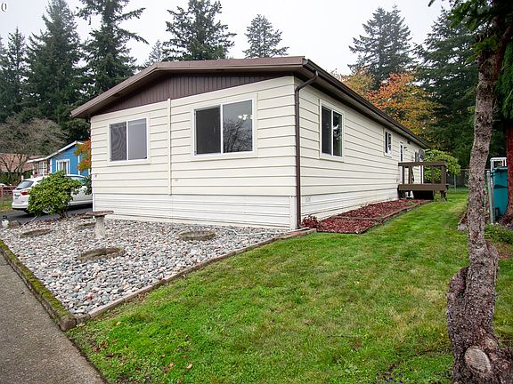 2nd image of 16812 SE 1st St Unit 15