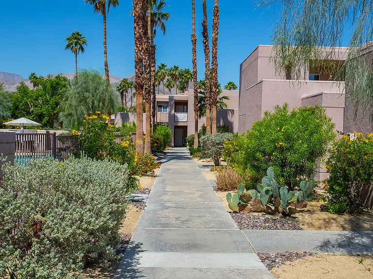 73820 Shadow Mountain Drive — Photo 14