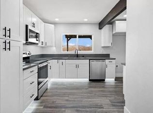 1266 Cambria Ave #1, Yucca Valley, CA 92284