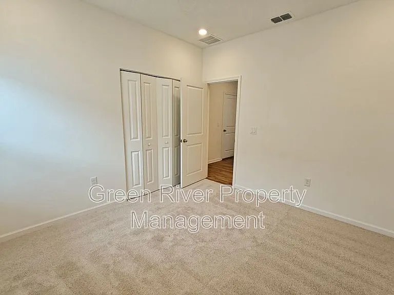 5724 Lagoon Cruise Way — Photo 19