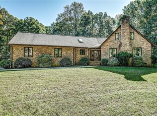 1305 Bolton Estates Ln, Midlothian, VA 23113