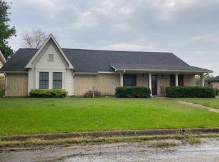 904 Shady Ln, Mexia, TX 76667