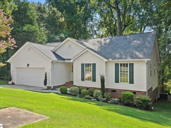 402 Windy Meadow Way, Simpsonville, SC 29680