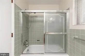 410 Woodlawn Ave — Photo 20