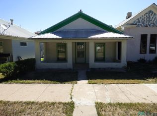 213 N 4th St, Raton, NM 87740