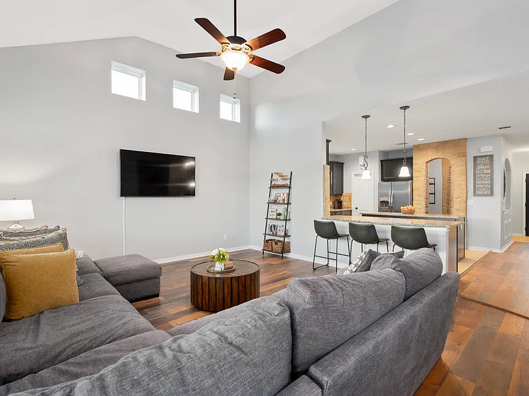 8234 Angelo Loop — Photo 8