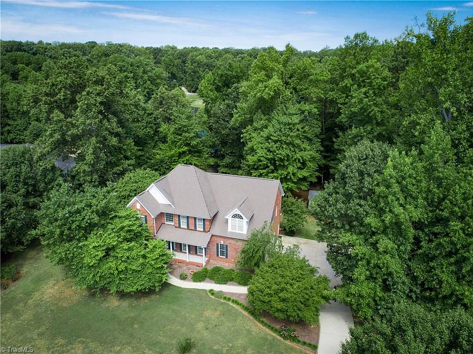 1st image of 3605 Lake Cove Ct