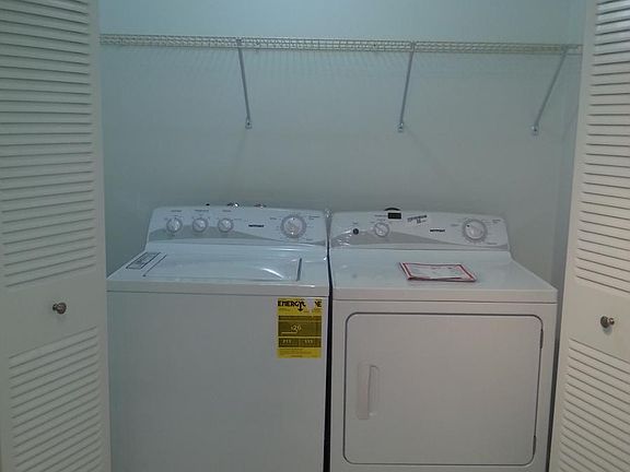 laundry room brand new washer/dryer