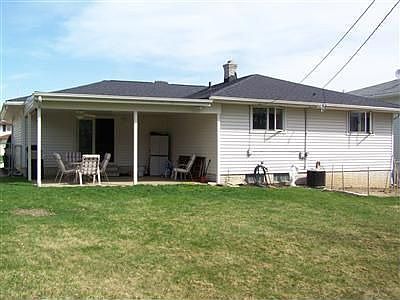 2nd image of 2793 Bowmen Ln