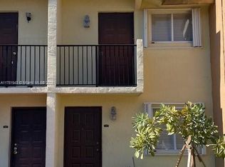 560 NW 82nd Pl APT 306, Miami, FL 33126