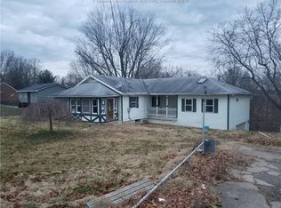 668 Parkersburg Rd, Spencer, WV 25276