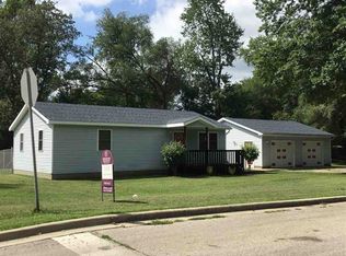 1604 N 28th St, Terre Haute, IN 47804