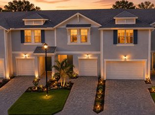 475 Salisbury Cir, Fort Pierce, FL 34982