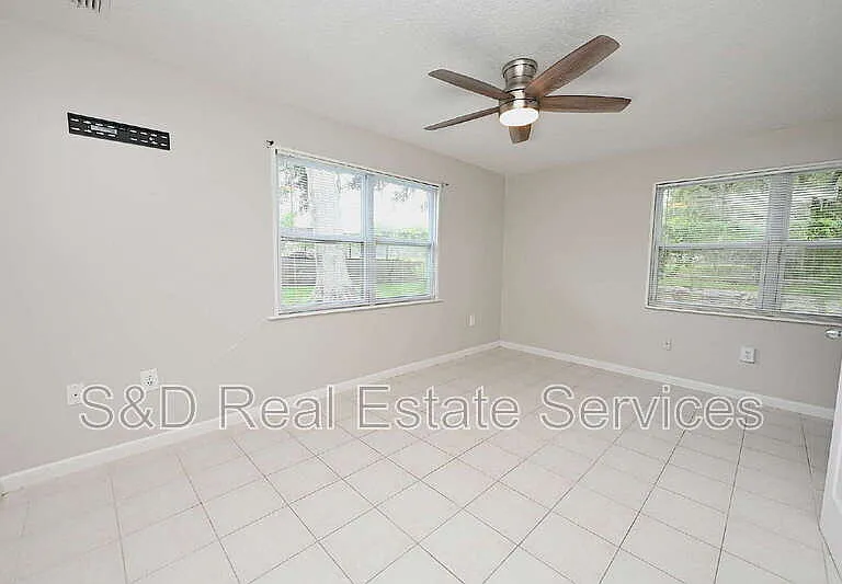 907 Swann Dr — Photo 39