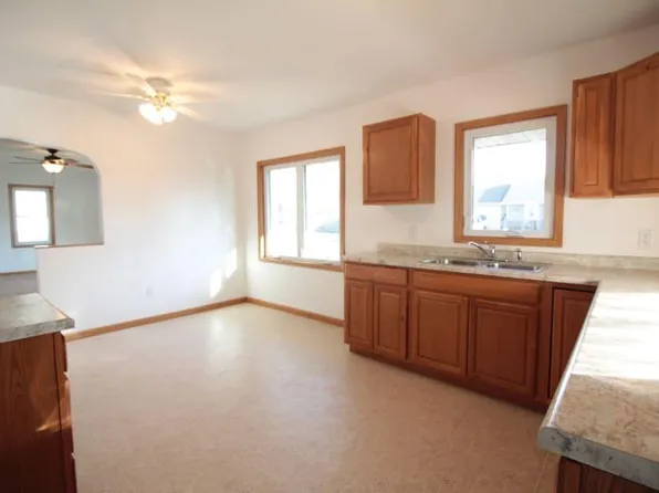 3600 E Euclid Ave, Des Moines, IA 50317