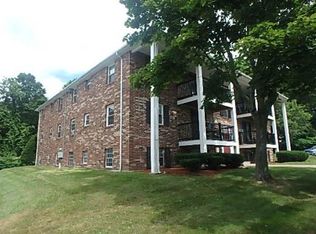 10 Walker Rd APT 1, North Andover, MA 01845