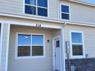 314 S 4th Ct, Deer Trail, CO 80105