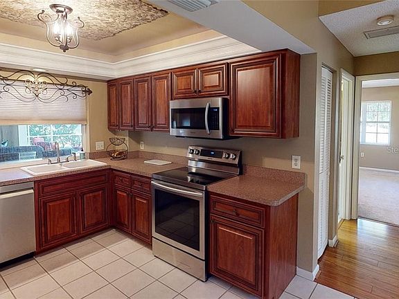 4th image of 3108 Meadow Run Dr
