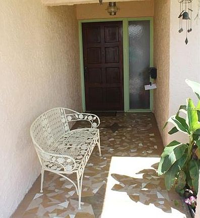 4th image of 10661 Sandalwood Ct