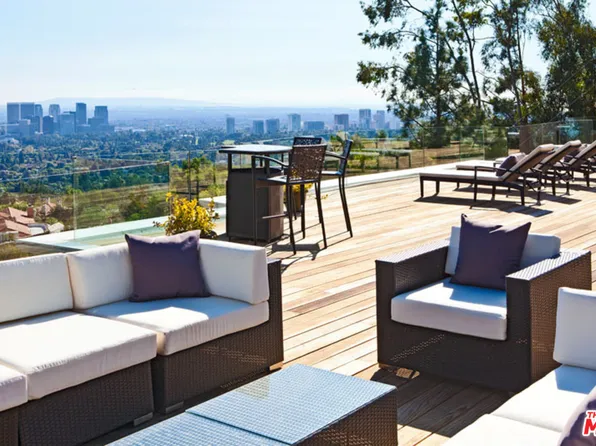 1371 Tower Grove Dr, Beverly Hills, CA 90210