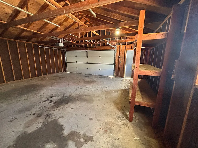 1410 Wilson Ave — Photo 28